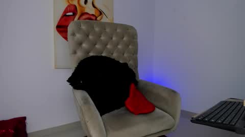 carolina online show from December 14, 12:05 am