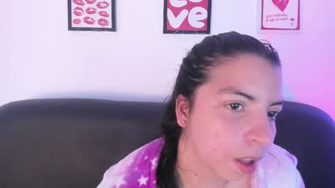 Snapshot of tiana_prince1 chatting on May 23, 6:07 am TIANA online show from May 23, 6:07 am