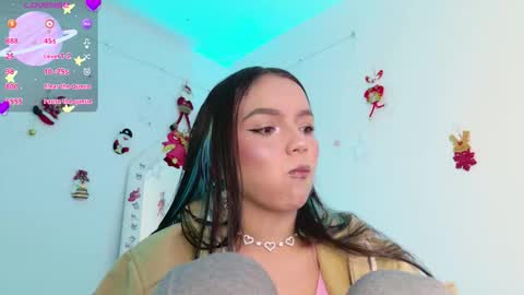 Tiana Le online show from November 14, 9:13 pm