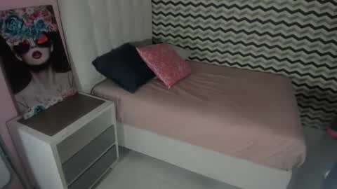 tianapiket online show from February 13, 11:47 pm