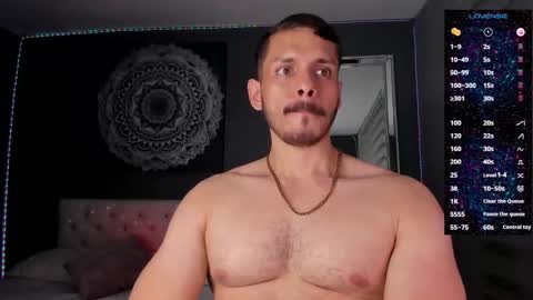 Tian Zilac online show from November 17, 9:09 pm