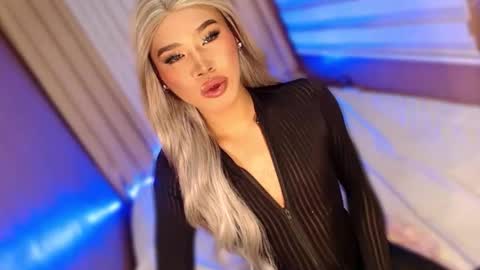 Sam online show from September 30, 6:02 pm