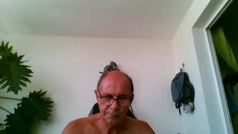 tiaretiareopui online show from January 9, 8:50 am