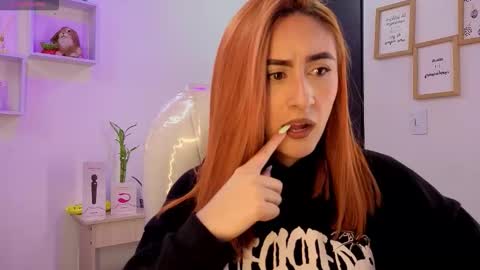 Tiarha online show from October 22, 2:45 am