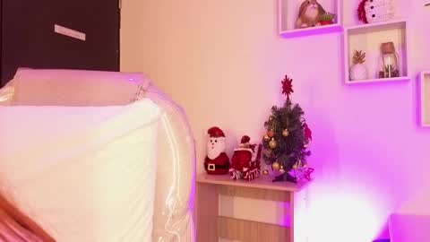 Tiarha online show from December 2, 4:18 am