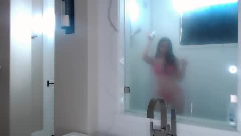 Snapshot of ticketshow chatting on October 23, 11:57 pm ticketshow online show from October 23, 11:57 pm