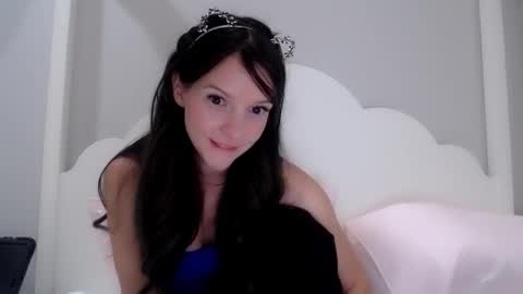 Snapshot of ticketshow chatting on November 10, 1:37 am ticketshow online show from November 10, 1:37 am