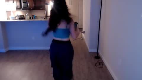 Snapshot of ticketshow chatting on March 3, 3:01 am ticketshow online show from March 3, 3:01 am