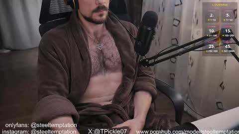 Snapshot of tickle_my_pickle07 chatting on January 10, 2:30 pm tickle_my_pickle07 online show from January 10, 2:30 pm