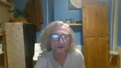 tiddles12345 online show from October 27, 2:37 am