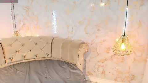 Tifani brown online show from February 14, 12:13 pm