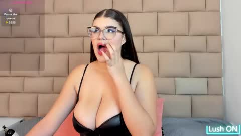 Tifanny  online show from May 28, 11:51 am