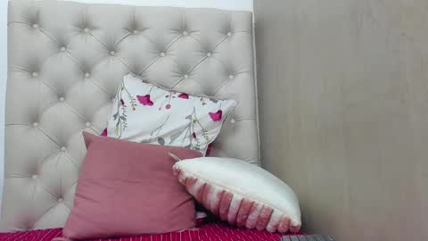    online show from December 9, 1:45 pm