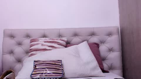    online show from December 18, 10:13 pm