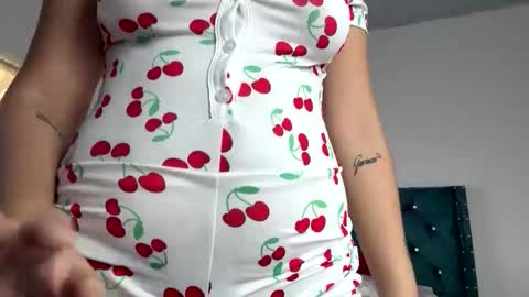 Estefana Ramrez online show from April 1, 5:32 pm