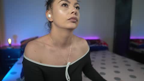 Tiffany online show from January 7, 9:17 pm