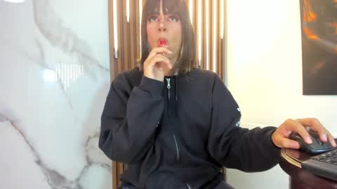 Snapshot of tiff_valentine chatting on February 23, 5:23 am Tiffany online show from February 23, 5:23 am