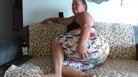 Snapshot of tiffanny_evans chatting on January 7, 4:26 am tiffany online show from January 7, 4:26 am