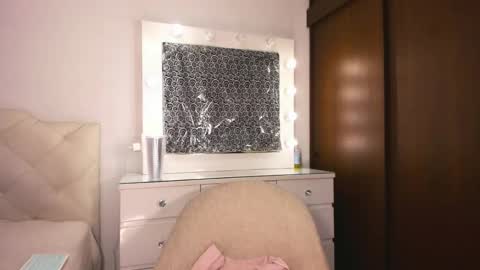 Tiff online show from February 6, 1:43 am