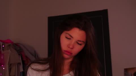 Im here on Fridays Saturdays Sundays  online show from January 5, 5:27 pm