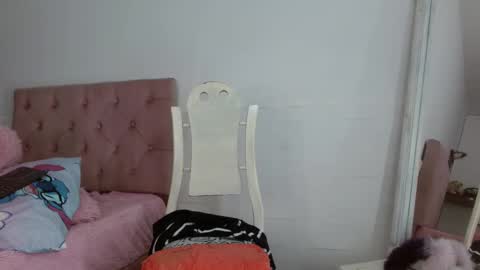 Snapshot of tiffany_beauty18 chatting on March 9, 9:03 pm Tifanny online show from March 9, 9:03 pm