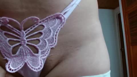 Snapshot of tiffany_beauty18 chatting on September 30, 5:40 pm Tifanny online show from September 30, 5:40 pm