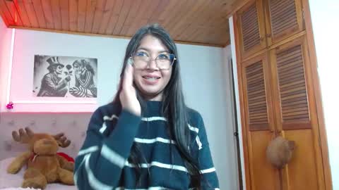 Snapshot of tiffany_beauty18 chatting on October 8, 4:04 pm Tifanny online show from October 8, 4:04 pm