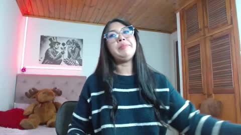 Snapshot of tiffany_beauty18 chatting on October 9, 4:21 am Tifanny online show from October 9, 4:21 am