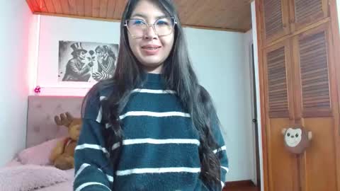 Snapshot of tiffany_beauty18 chatting on October 10, 1:43 pm Tifanny online show from October 10, 1:43 pm