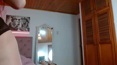 Snapshot of tiffany_beauty18 chatting on November 4, 2:49 pm Tifanny online show from November 4, 2:49 pm