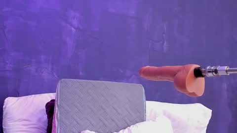 Snapshot of tiffany_bigboobs chatting on December 22, 1:45 am tiffany_bigboobs online show from December 22, 1:45 am