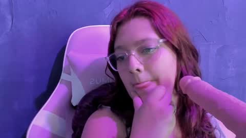 Snapshot of tiffany_bigboobs chatting on January 10, 7:43 pm tiffany_bigboobs online show from January 10, 7:43 pm