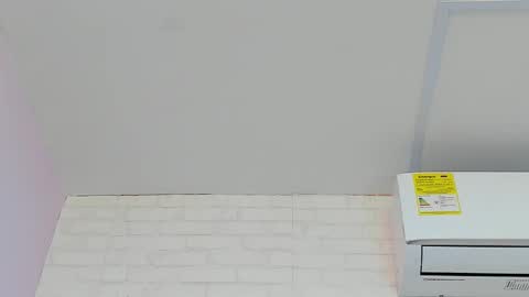 tiffany_mendez online show from September 20, 12:06 pm