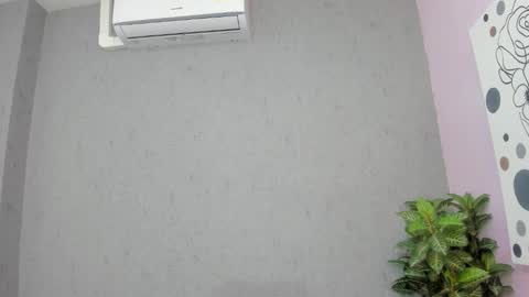 tiffany_mendez online show from November 27, 12:07 pm