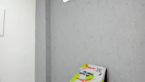 tiffany_mendez online show from December 16, 12:10 pm