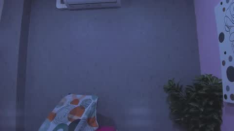 tiffany_mendez online show from January 11, 11:59 am