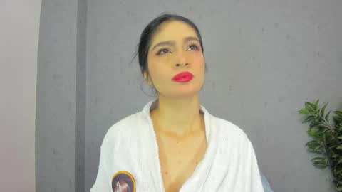 Snapshot of tiffany_mendez chatting on April 18, 12:09 pm tiffany_mendez online show from April 18, 12:09 pm
