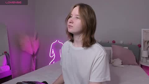 Snapshot of tiffany_roy chatting on January 26, 2:14 am tiffany_roy online show from January 26, 2:14 am