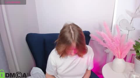 Snapshot of tiffany_roy chatting on January 29, 2:51 am tiffany_roy online show from January 29, 2:51 am