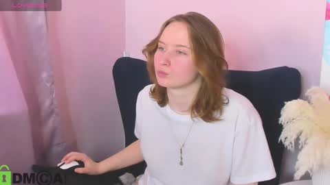 Snapshot of tiffany_roy chatting on February 25, 6:47 am tiffany_roy online show from February 25, 6:47 am