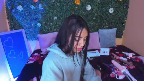 tiffany_sander online show from January 26, 7:21 am