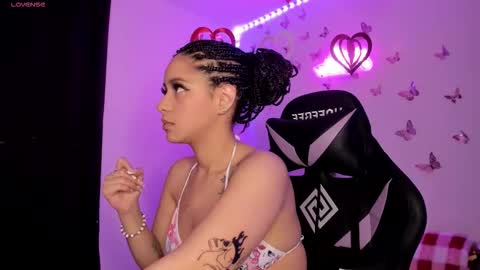 Snapshot of tiffany_sofia_ chatting on February 24, 7:01 pm tiffany sofia online show from February 24, 7:01 pm