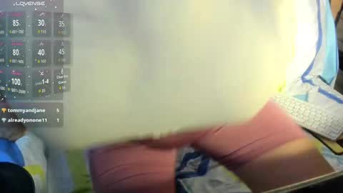tiffany theressa online show from May 22, 1:28 pm