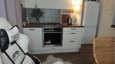  Tiffany  online show from January 12, 1:05 pm