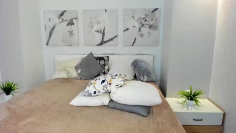 Tiffany online show from January 21, 6:34 pm