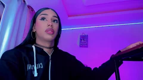 tiffanymackensyy69 online show from May 29, 1:03 am