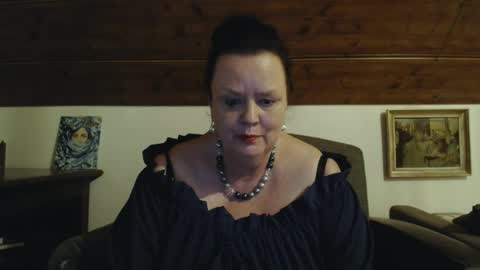 Snapshot of tiffanymature chatting on April 30, 8:15 pm TiffanyMature online show from April 30, 8:15 pm
