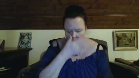 Snapshot of tiffanymature chatting on April 30, 10:03 pm TiffanyMature online show from April 30, 10:03 pm