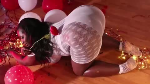 tifanny online show from December 16, 7:57 am