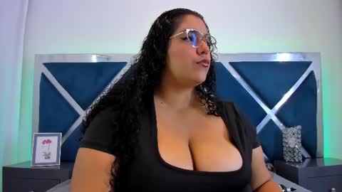 Tiffany Miller online show from June 18, 5:39 pm